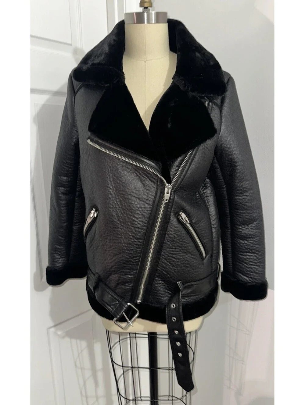H&M Women's Black Faux Fur Motorcycle Jacket 8 NWT